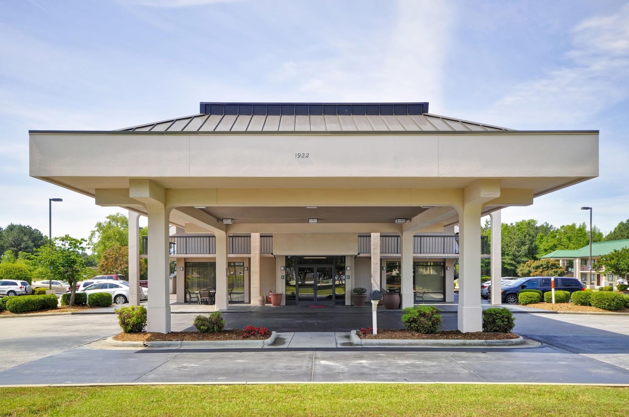Motel 6 Fayetteville - I-95 Exteriör bild